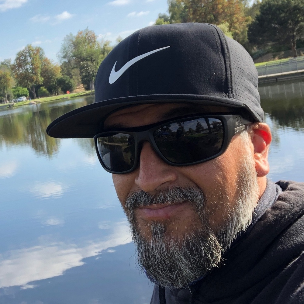 Meet your Posher, Cesar